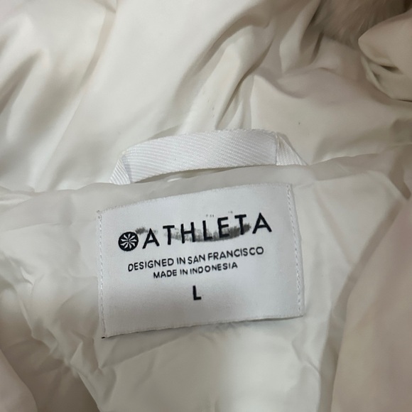 Athleta Cream Puffer Vest LARGE - Picture 9 of 11